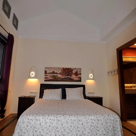 Villa Montana Roja Villa *
